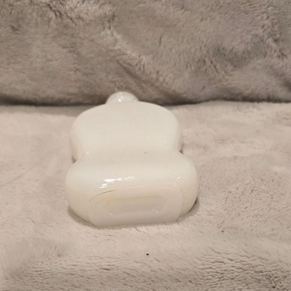 Unbranded vintage milk